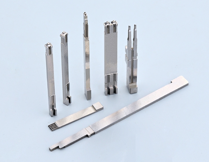Comment maintenir les inserts de moisissures?