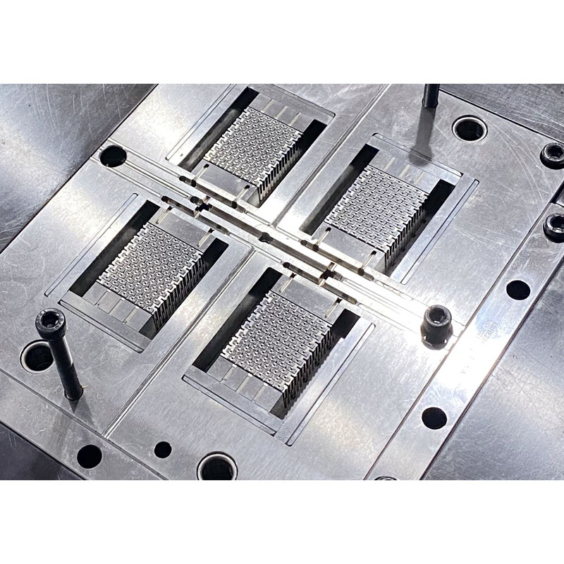 Comment ces lumières LED parfaitement brillantes sont-elles fabriquées à l’aide d’un moule de réflecteur de miroir LED en plastique de précision ?